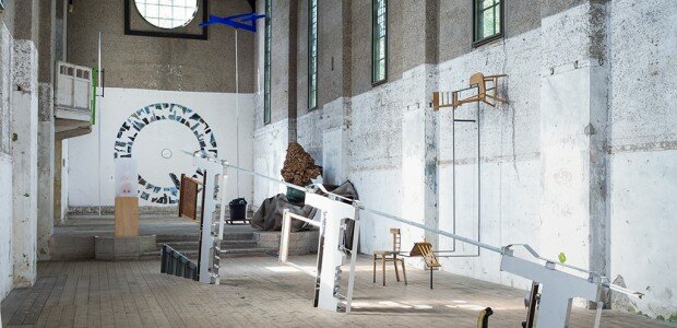 Between Thought and Space installation view (2015). Installation photograph by Miyako Narita. Courtesy of the artists & CGP London.